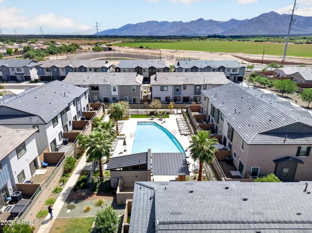 7527 W DONNER Drive, Laveen, AZ 85339