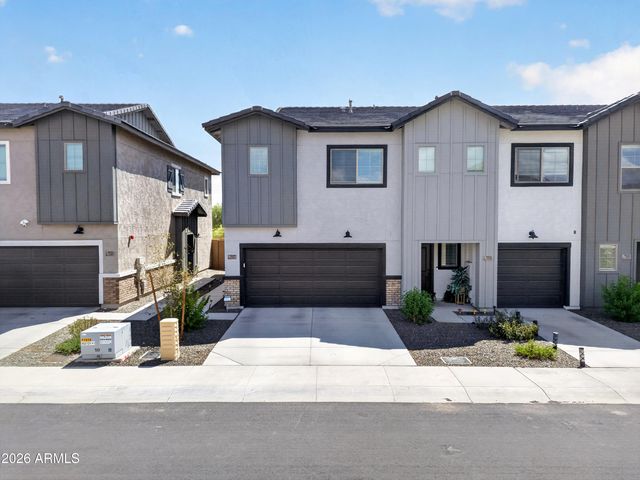 7527 W DONNER Drive, Laveen, AZ 85339