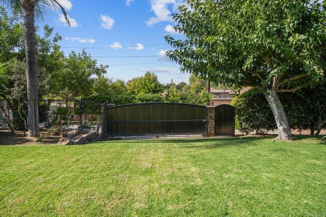 647 Crest Drive, El Cajon, CA 92019