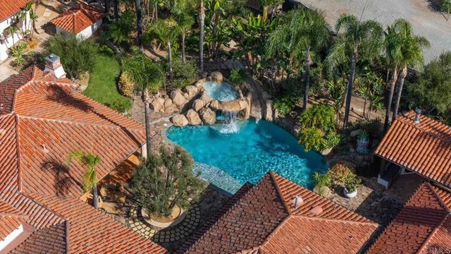 647 Crest Drive, El Cajon, CA 92019