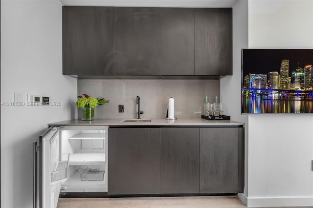 20 NE 11 Street 3410, Miami, FL 33132