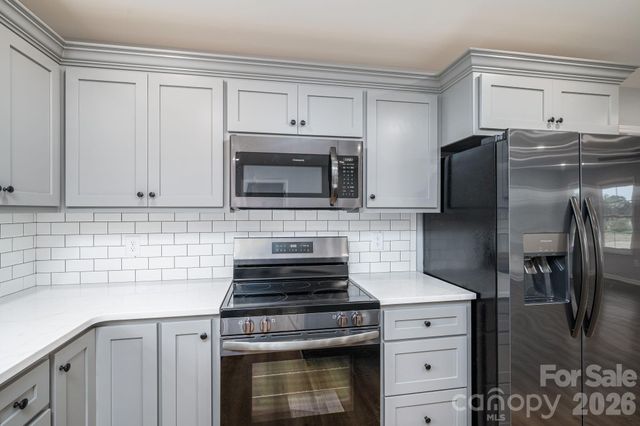 307 Northbrook III School Road, Vale, NC 28168