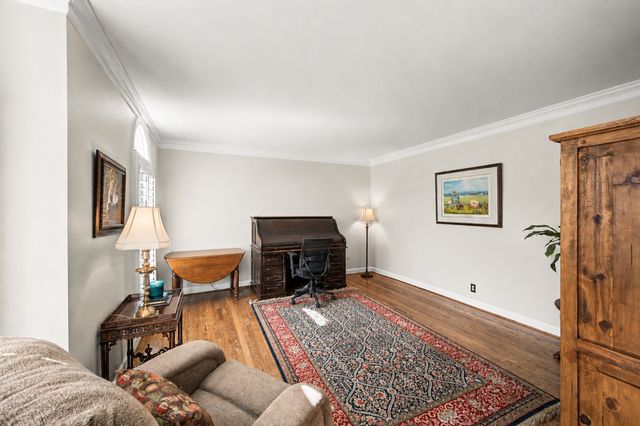 601 Dorshire Ln, Nashville, TN 37221