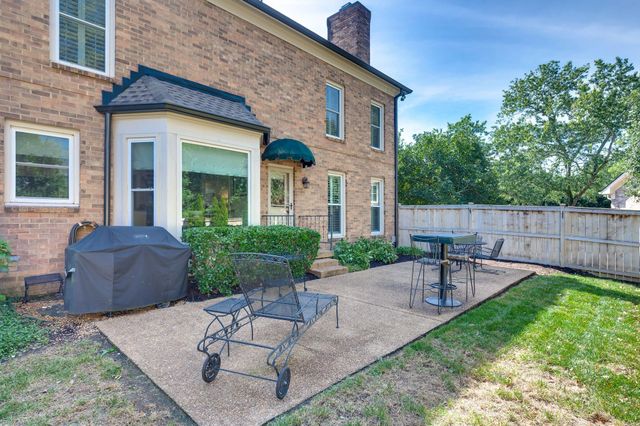 601 Dorshire Ln, Nashville, TN 37221