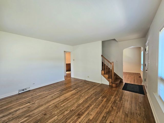 1014 S Summit Avenue, Villa Park, IL 60181