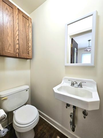 1014 S Summit Avenue, Villa Park, IL 60181