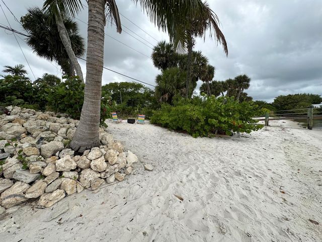 4490 NE Indian River Drive, Jensen Beach, FL 34957