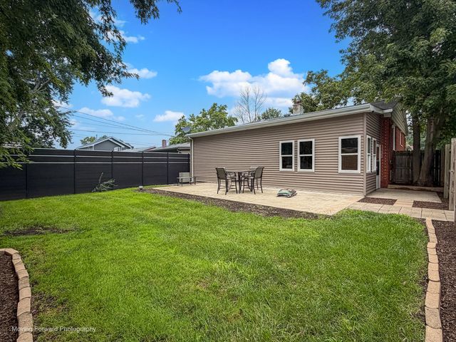 7101 W 114th Place, Worth, IL 60482