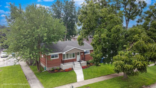 7101 W 114th Place, Worth, IL 60482