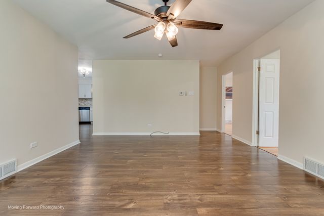 7101 W 114th Place, Worth, IL 60482
