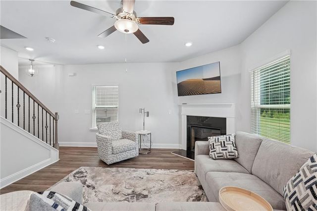 111 Vineyard Walk, Carrollton, GA 30117