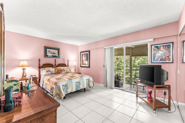 629 Fanshaw O, Boca Raton, FL 33434