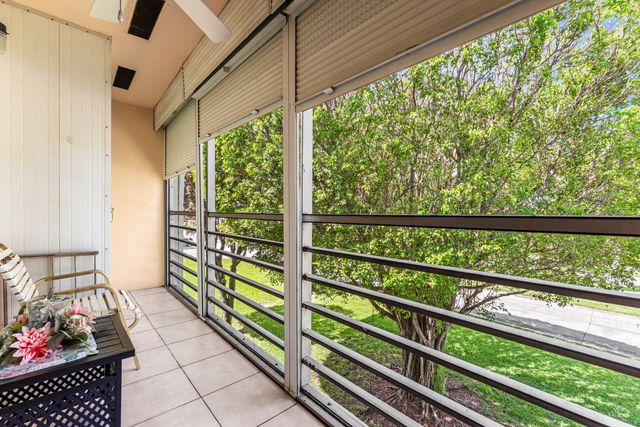 629 Fanshaw O, Boca Raton, FL 33434