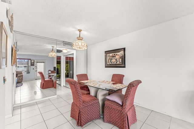 629 Fanshaw O, Boca Raton, FL 33434
