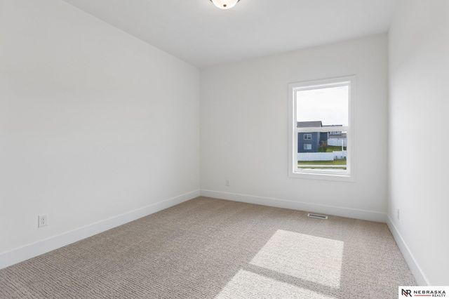 12416 S 89th Street, Papillion, NE 68046