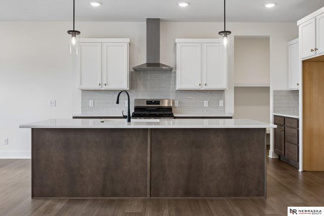 12416 S 89th Street, Papillion, NE 68046