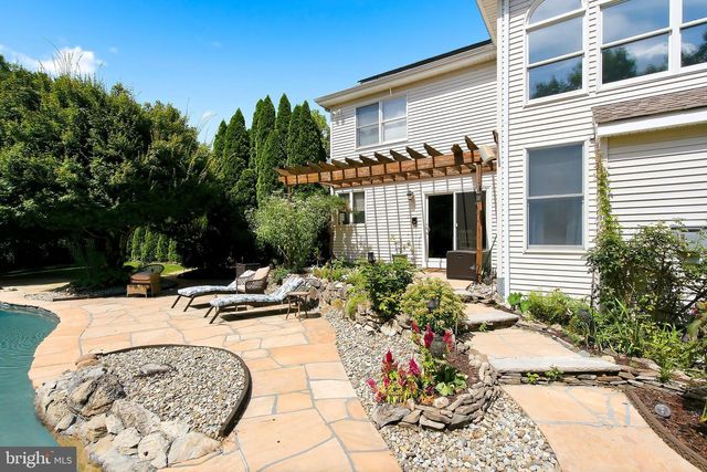 240 KRISTINE AVE, Manahawkin, NJ 08050