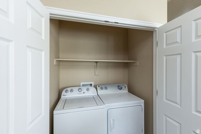 1147 N ABBOTSFORD DR, North Salt Lake, UT 84054