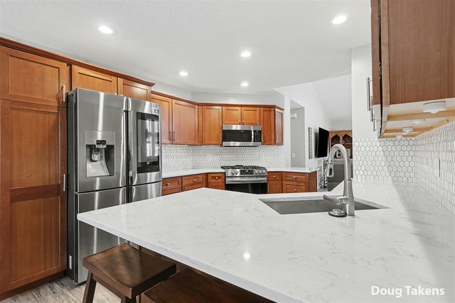 2129 Drew Street, Belmont, MI 49306