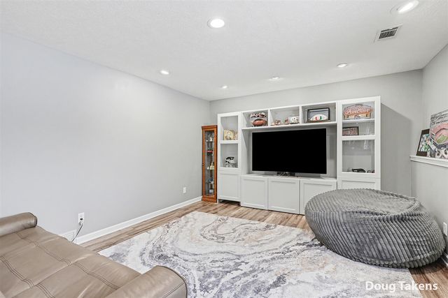 2129 Drew Street, Belmont, MI 49306