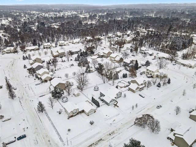 2129 Drew Street, Belmont, MI 49306