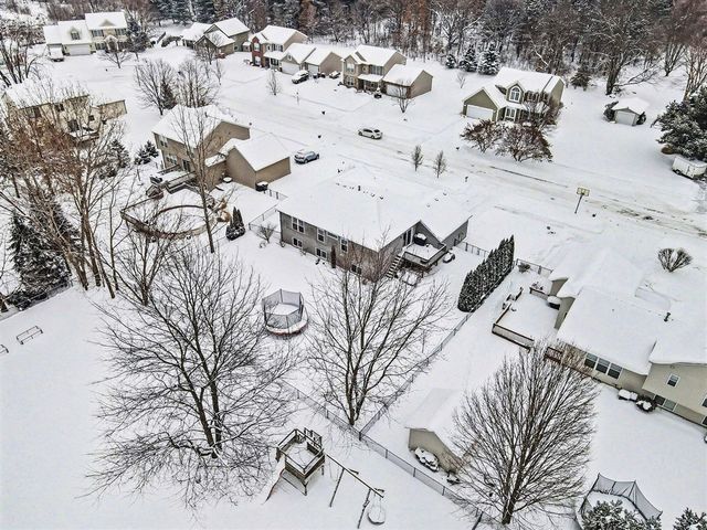 2129 Drew Street, Belmont, MI 49306