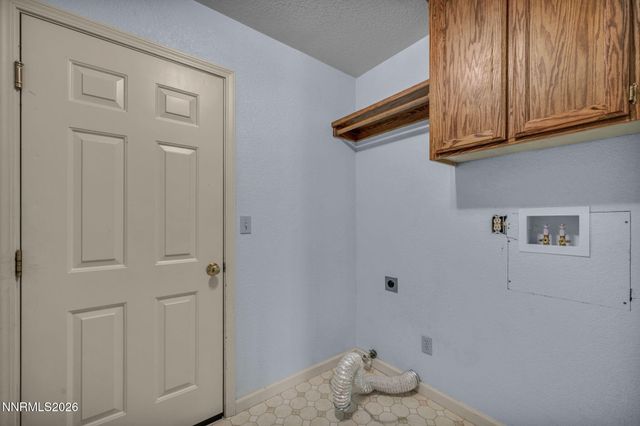 2712 Wildhorse Lane, Minden, NV 89423