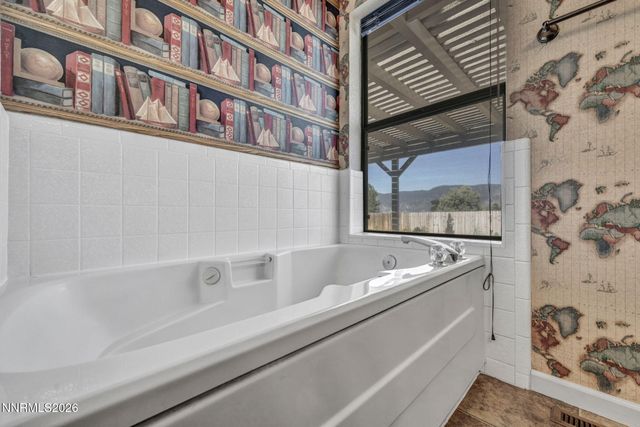 2712 Wildhorse Lane, Minden, NV 89423
