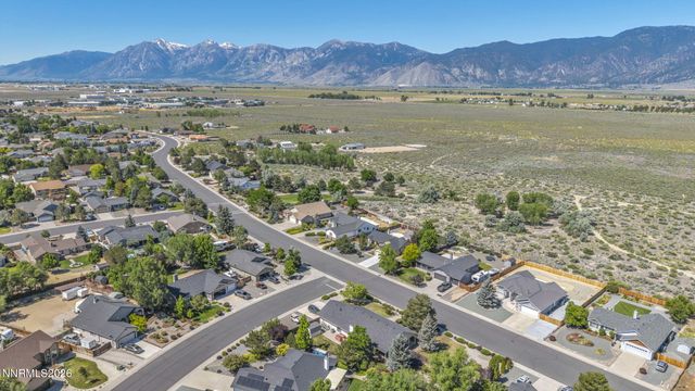 2712 Wildhorse Lane, Minden, NV 89423