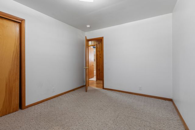 1156 Chestnut Dr, Burns, TN 37029