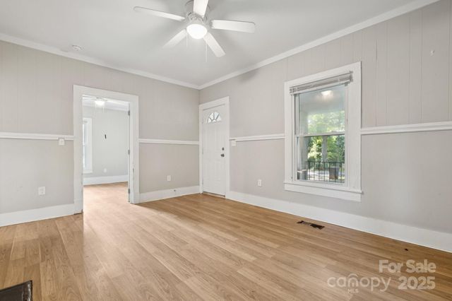 709 E Front Street, Statesville, NC 28677