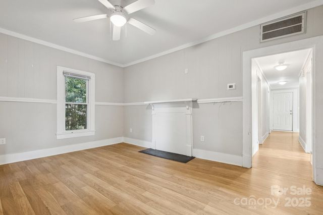 709 E Front Street, Statesville, NC 28677