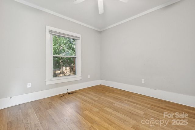 709 E Front Street, Statesville, NC 28677