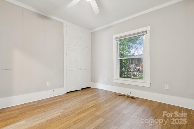 709 E Front Street, Statesville, NC 28677
