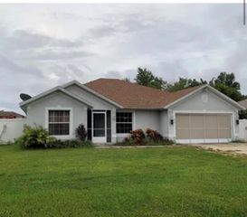 704 Caracara Court, Kissimmee, FL 34759