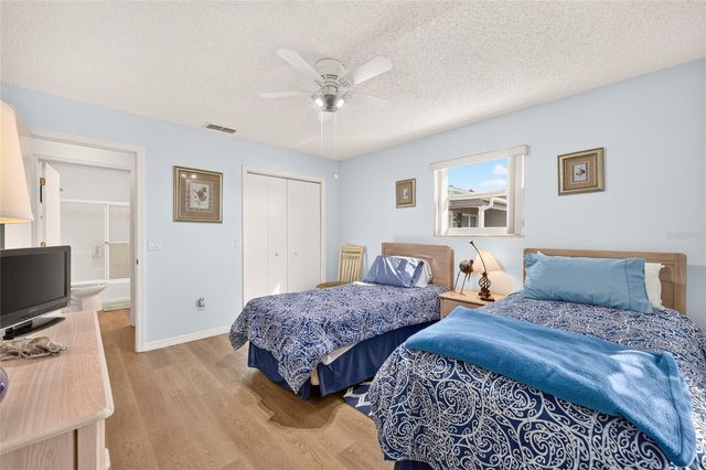 1613 SAN DIEGO STREET, Lady Lake, FL 32159