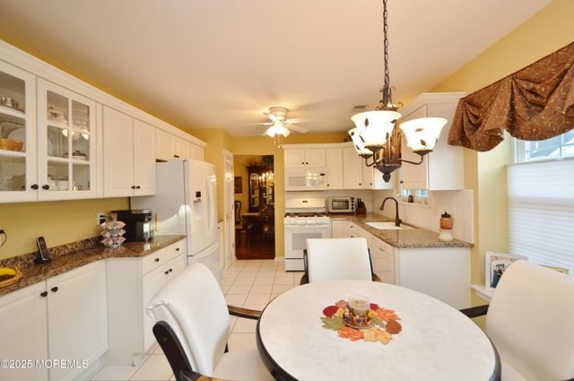 3621 Vicari Avenue, Toms River, NJ 08755