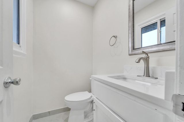 6655 W Brentwood AVENUE, Milwaukee, WI 53223