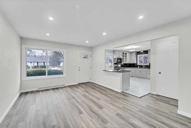 6655 W Brentwood AVENUE, Milwaukee, WI 53223