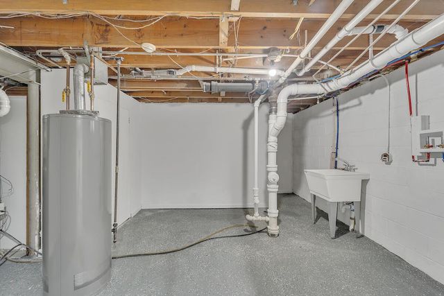 6655 W Brentwood AVENUE, Milwaukee, WI 53223