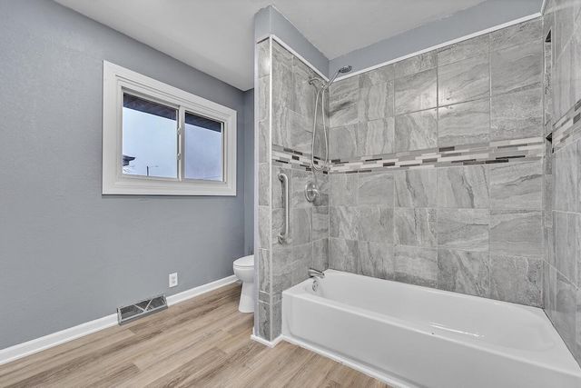 6655 W Brentwood AVENUE, Milwaukee, WI 53223