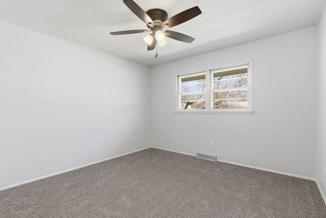 2466 E Cambridge Street, Springfield, MO 65804