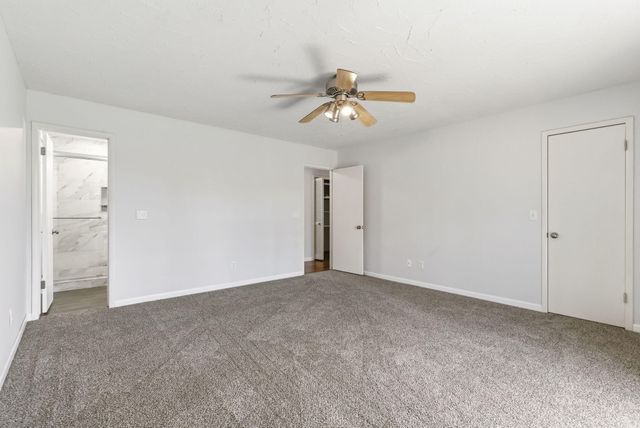 2466 E Cambridge Street, Springfield, MO 65804