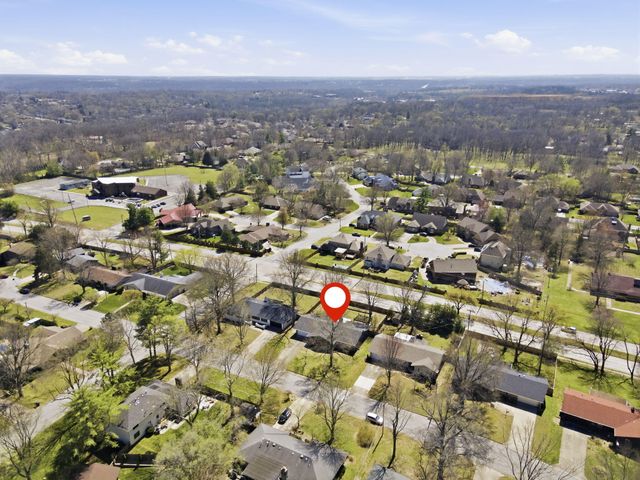 2466 E Cambridge Street, Springfield, MO 65804