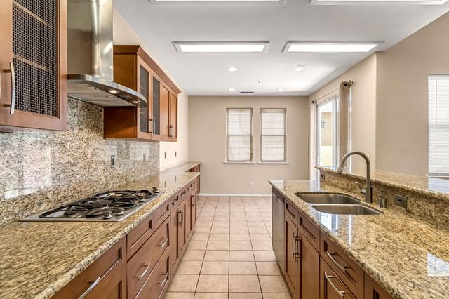 3855 Harlan Ranch Boulevard, Clovis, CA 93619