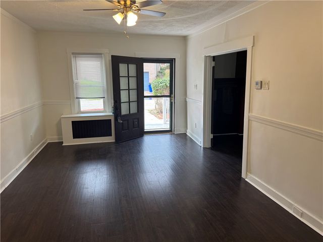 815 Braddock Rd, Forest Hills Boro, PA 15221