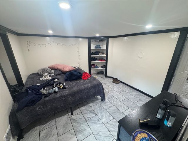 815 Braddock Rd, Forest Hills Boro, PA 15221