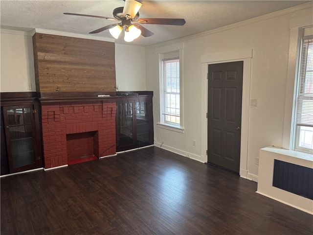 815 Braddock Rd, Forest Hills Boro, PA 15221