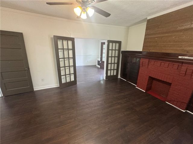 815 Braddock Rd, Forest Hills Boro, PA 15221