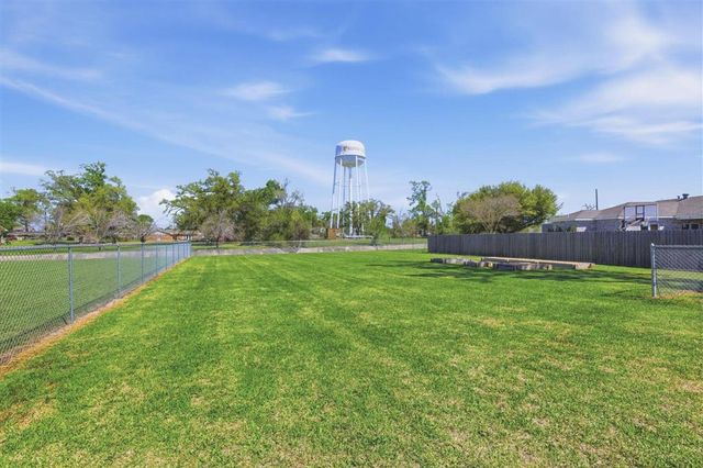 2309 St Francis Street, Sulphur, LA 70663